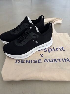 Sale! New Easy Spirit x Denise Austin Collab EMove Sneakers (with logo tote)
